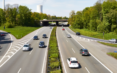 Autoroutes flamandes : nouveaux horaires des voies de pointe et risques d’amende jusqu’à 160 €